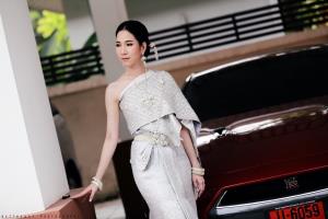 ชุดไทยเจ้าสาว ชุดไทยจักรพรรดิ์ เช่าที่แบมบี้ เวดดิ้ง ห้วยขวาง